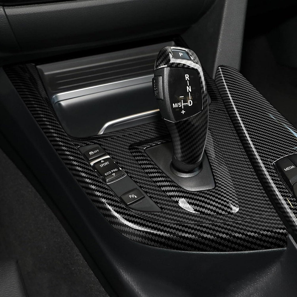 Decoratie autoclant consola schimbator vitezeBMW seria 3 sau 4, carbon