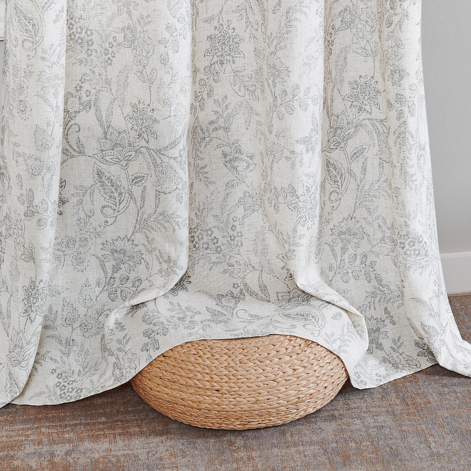 Perdele Vangao semitransparente, bej cu plante gri, in, 140 x 225cm