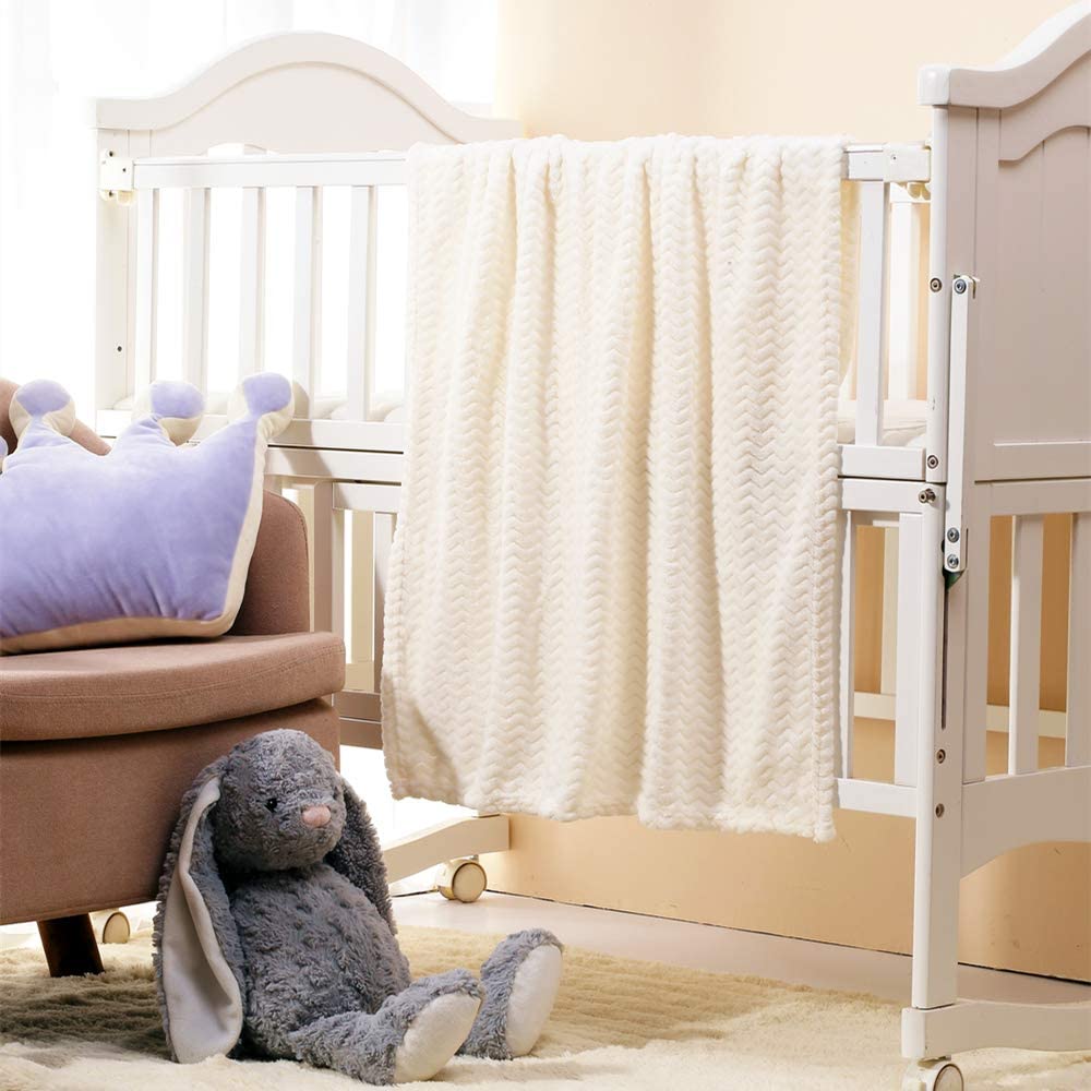 Patura moale,pufoasa pentru patut bebelusi,copii, 100x75cm