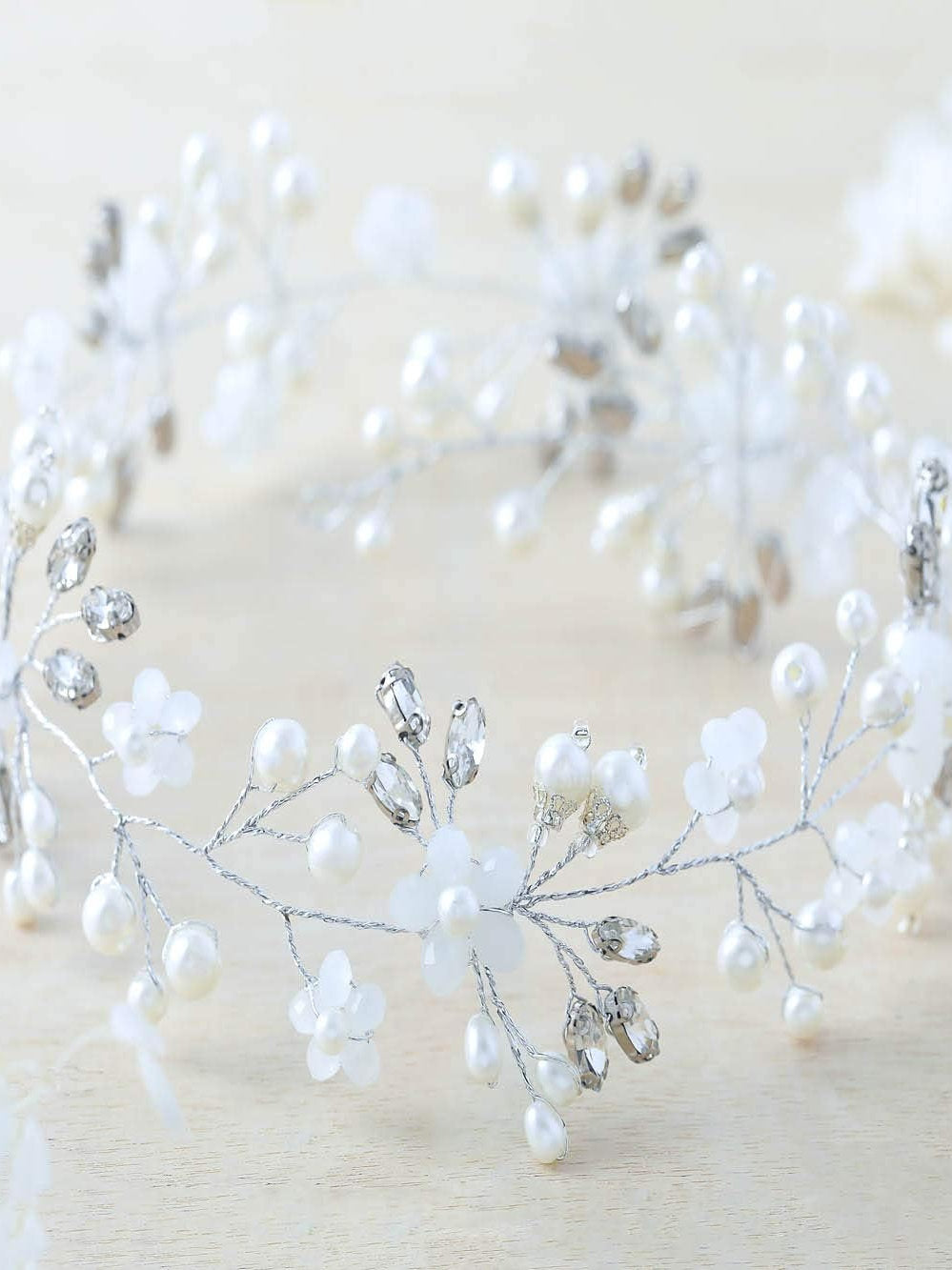 Accesoriu par lung mireasa