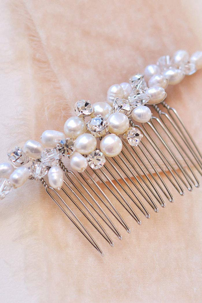 Accesorii par mirese tip pieptene, diferite modele, flori, perle