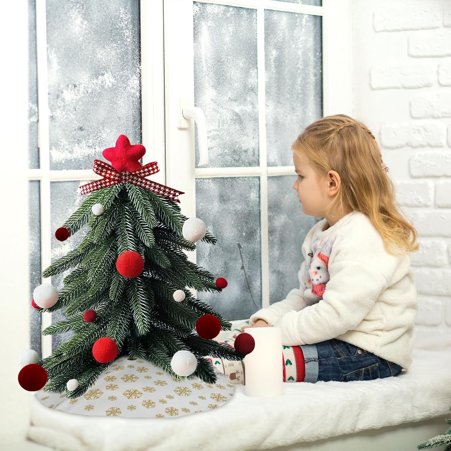 Brad Craciun artificial 40cm cu ornamente