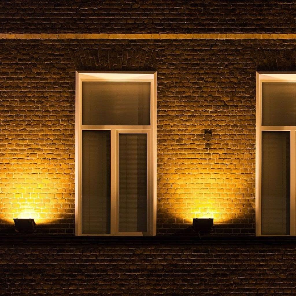 Proiector de exterior impermeabil V-TAC RRO LED Carcasă albă IP65, 10W, 8000lm