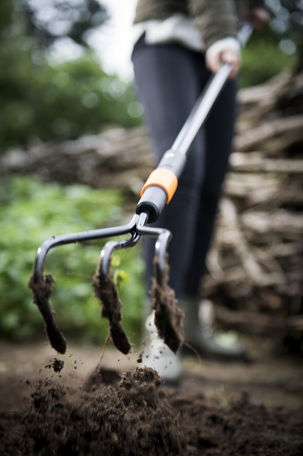 Cultivator cu 3 dinti Fiskars
